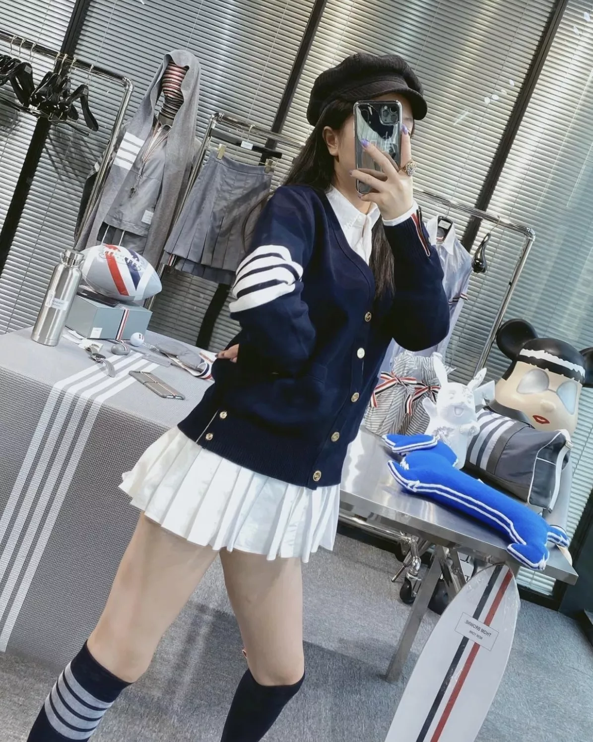 톰브라운 클래식 4바 코튼 가디건 상세 이미지 45