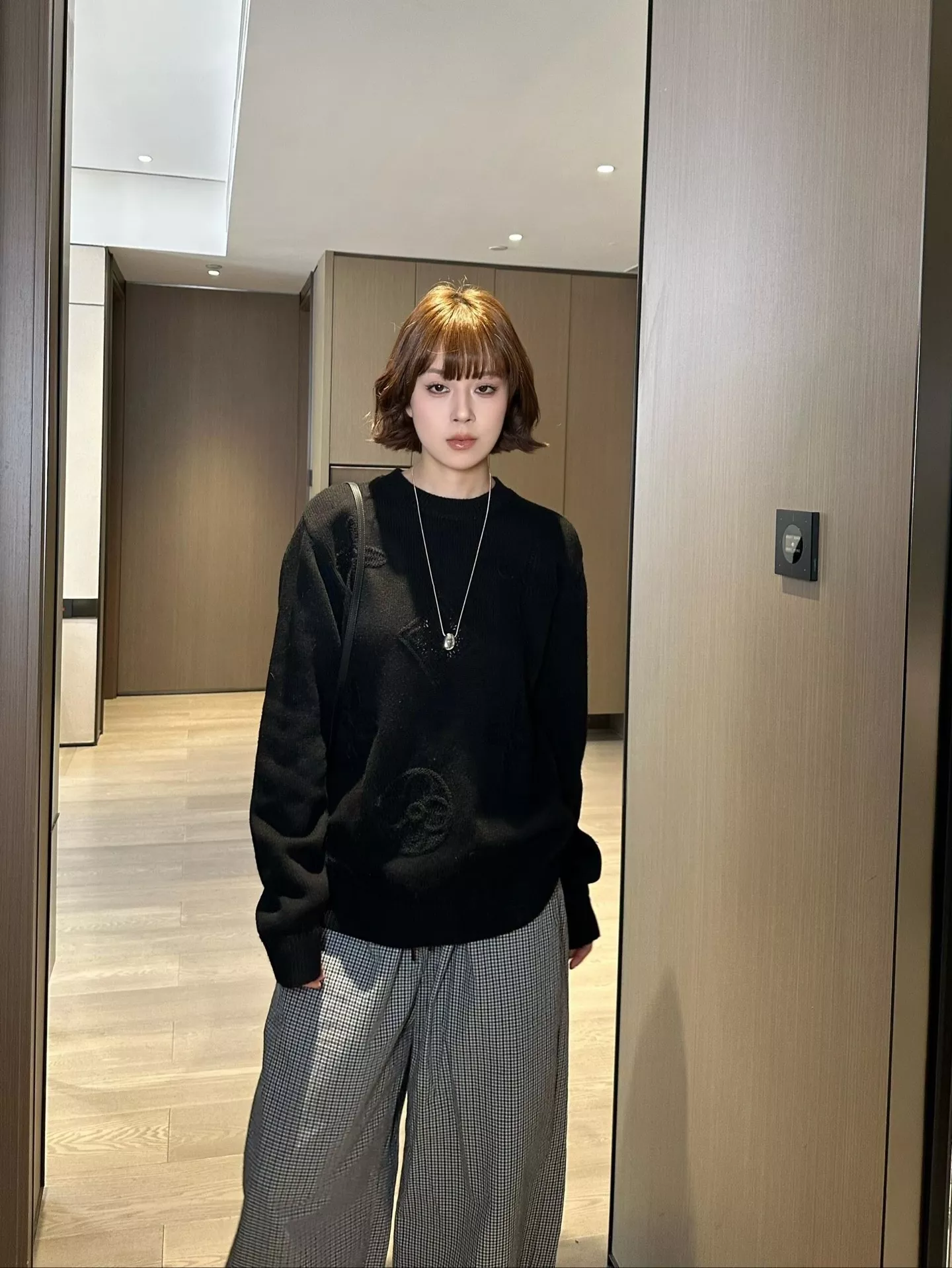 에르메스 쇼트 퍼 니트 퀼팅 스탠드넥 집업 재킷 상세 이미지 18