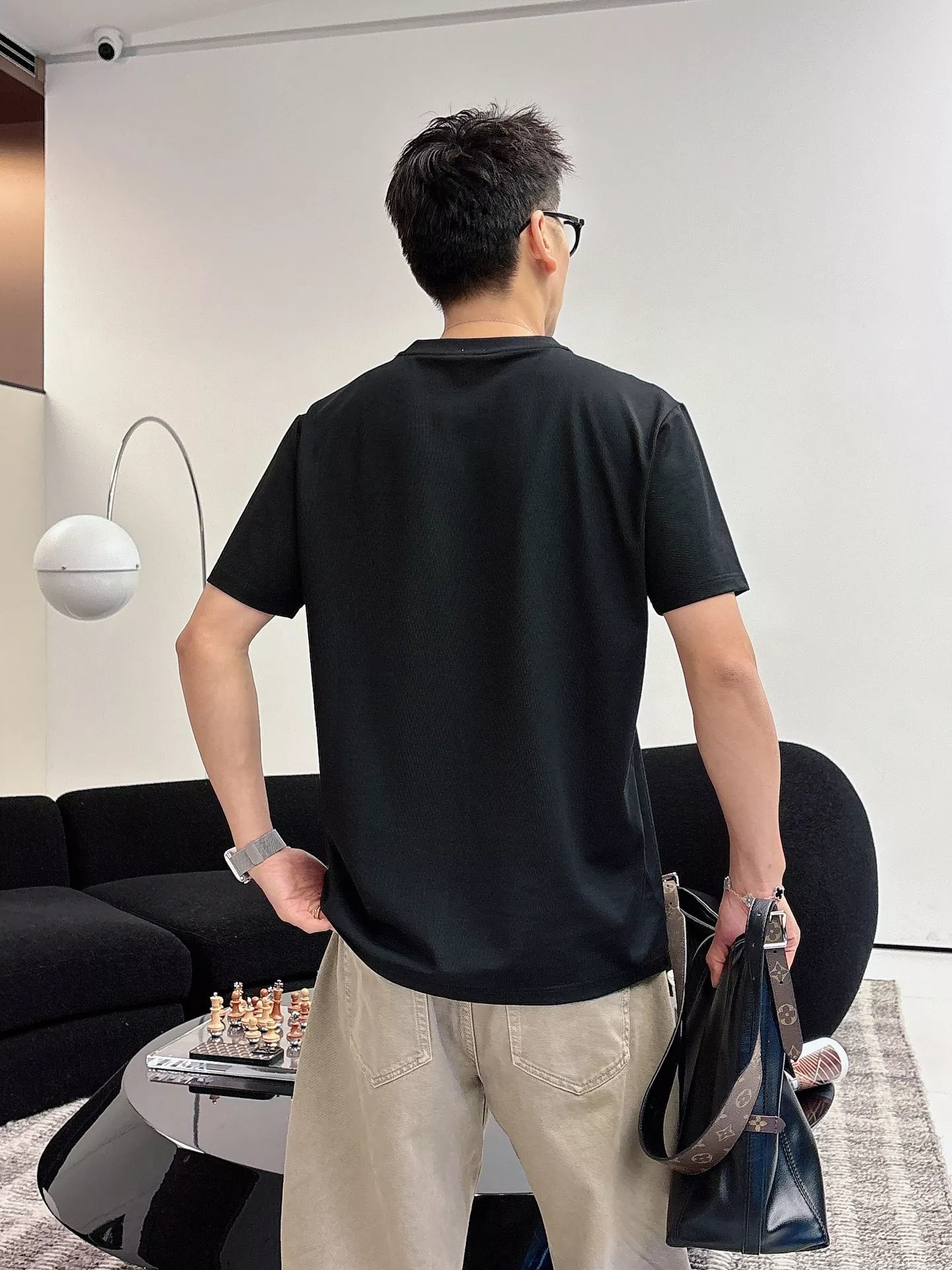 로에베 라운드넥 로고 자수 코튼 반팔 티셔츠 상세 이미지 22