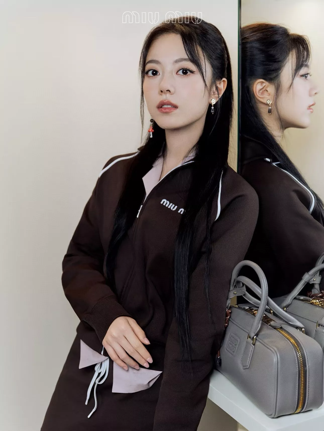 미우미우 아르카디 미들 레더 탑핸들 백 상세 이미지 34