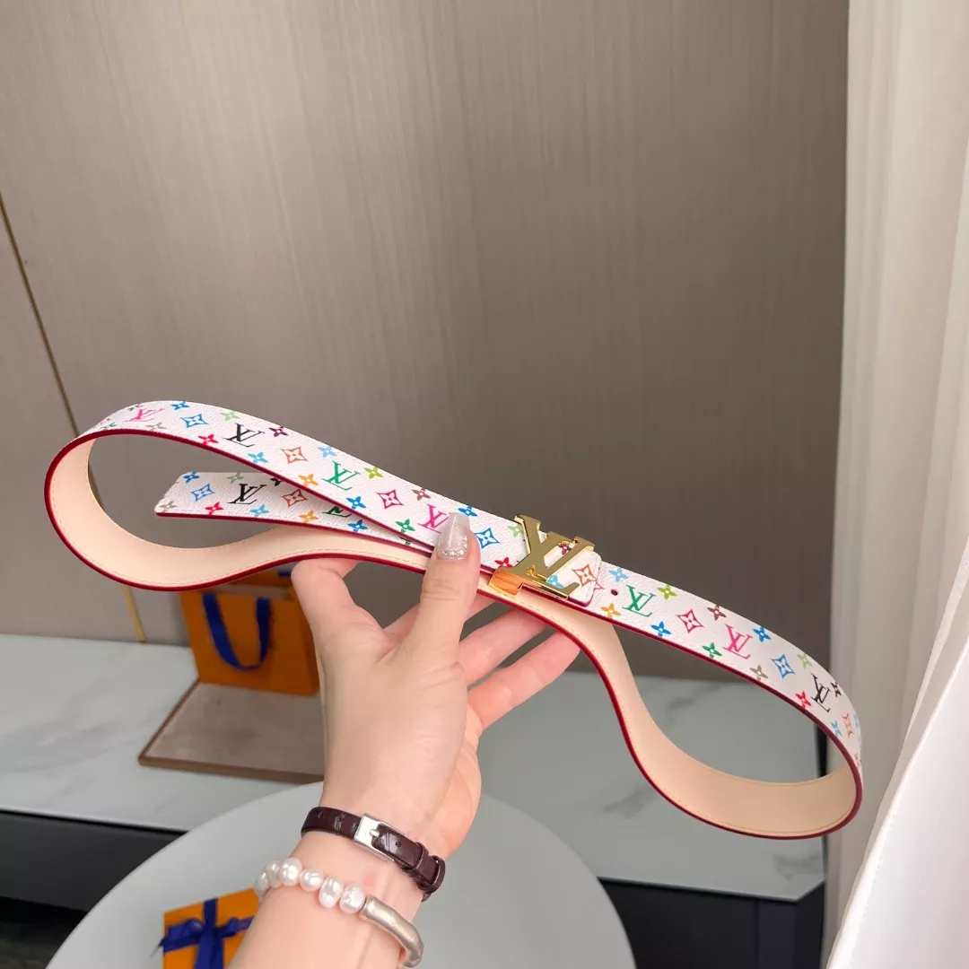 루이비통 모노그램 멀티컬러 LV 골드 버클 디자인 상세 이미지 3