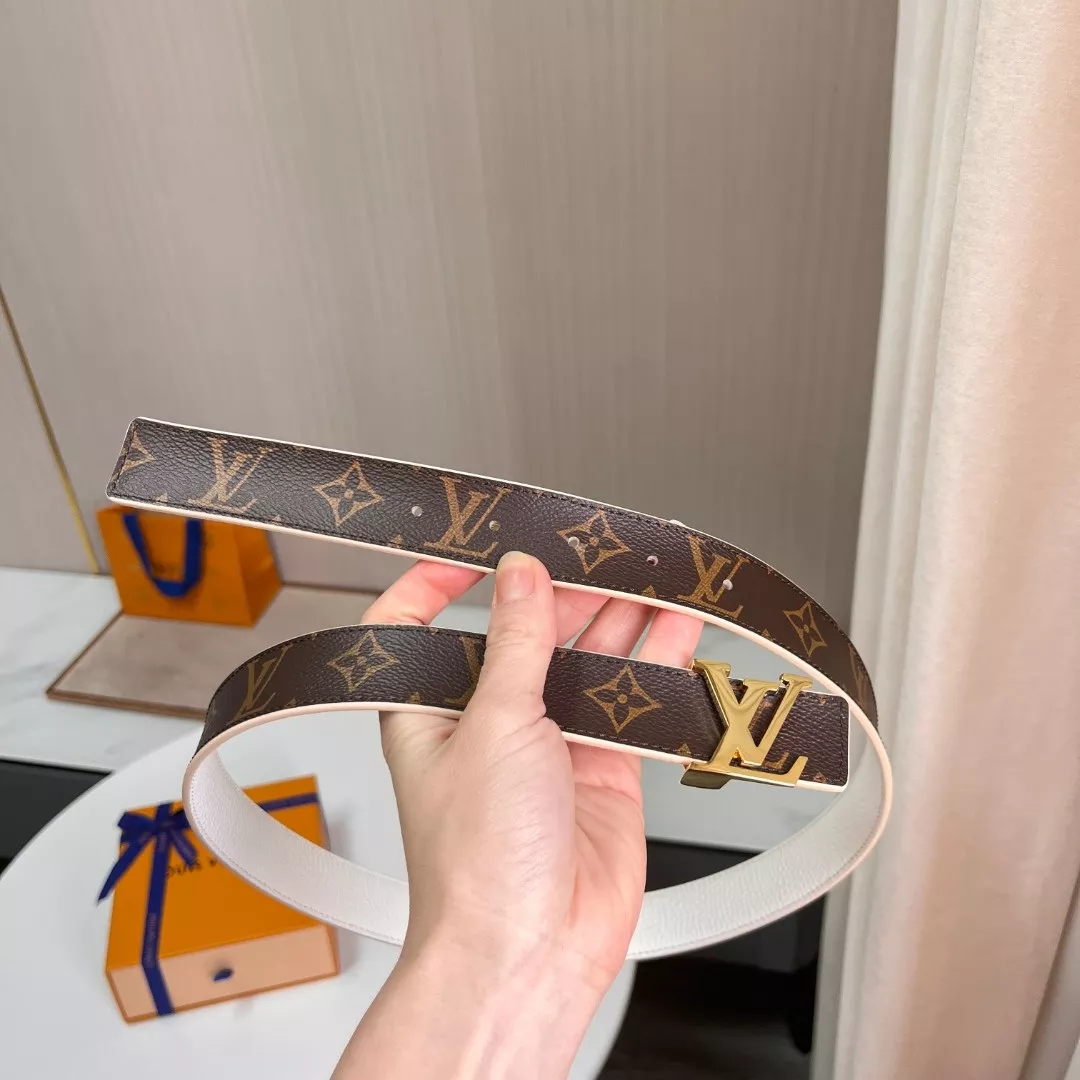 루이비통 모노그램 리버서블 레더 벨트 3cm 상세 이미지 4