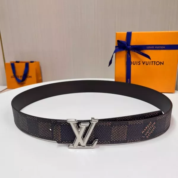 루이비통 다미에 체크 LV 이니셜 버클 벨트