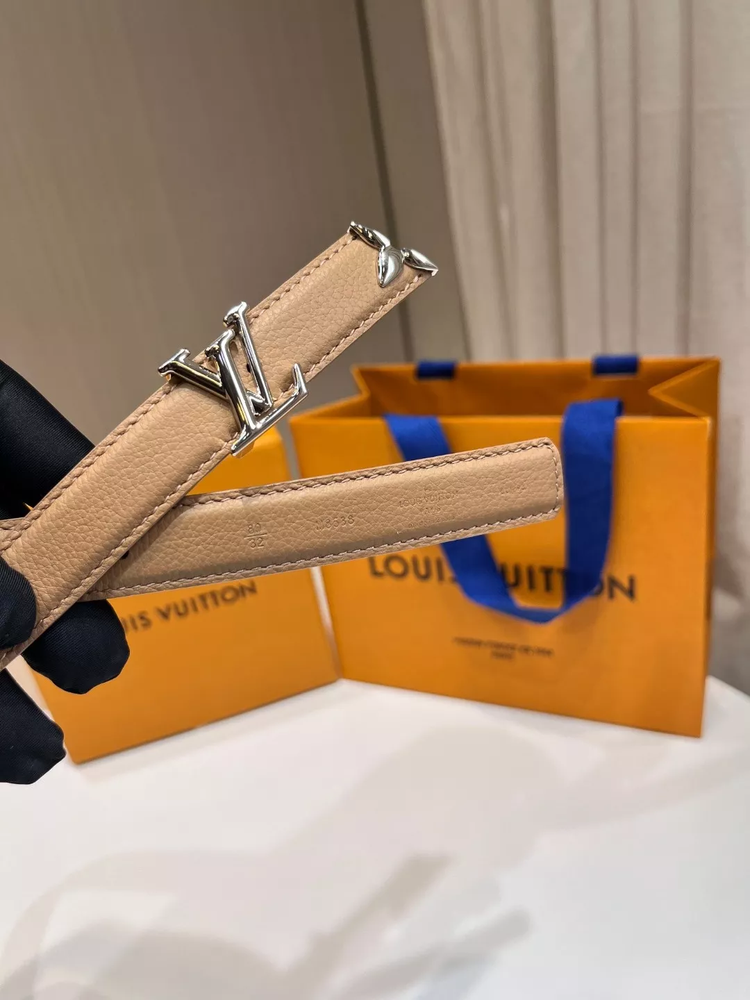 루이비통 캔버스 레더 콤비 LV 로고 버클 벨트 상세 이미지 6