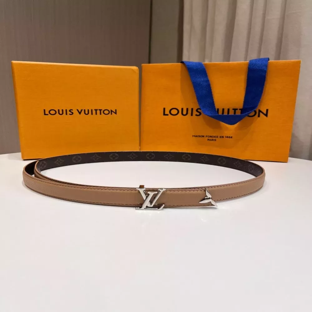 루이비통 캔버스 레더 콤비 LV 로고 버클 벨트