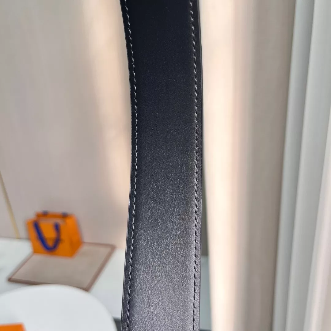 루이비통 LV 회전 로고 사각 핀버클 양면 벨트 상세 이미지 6