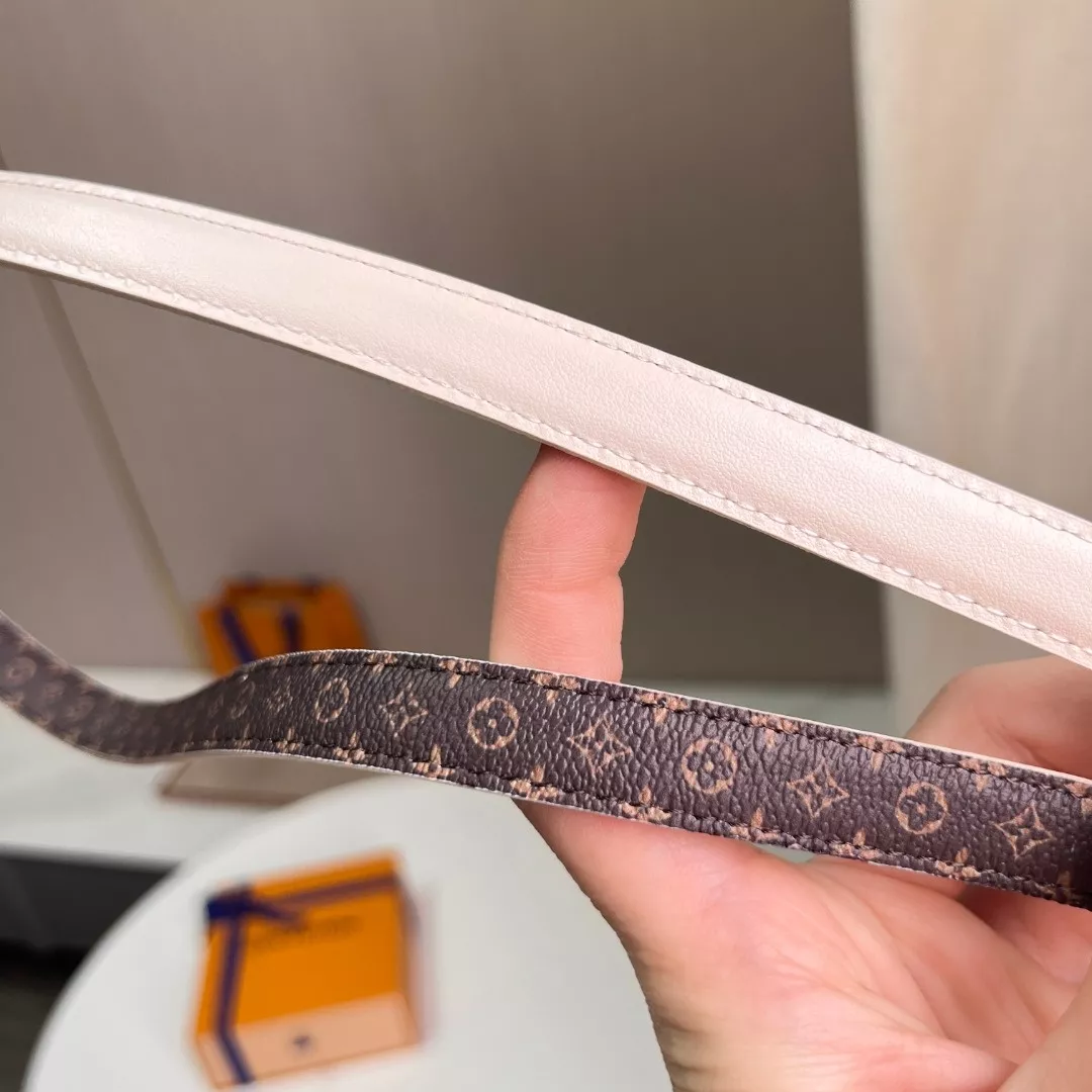 루이비통 LV 로고 슬림 핀버클 벨트 상세 이미지 6
