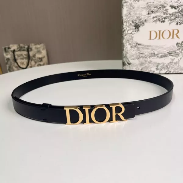 디올 DIOR 로고 버클 스무스 레더 벨트