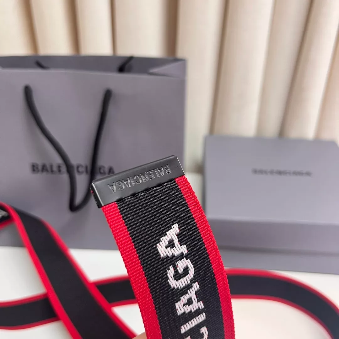 발렌시아가 BB 로고 자카드 패브릭 벨트 상세 이미지 9