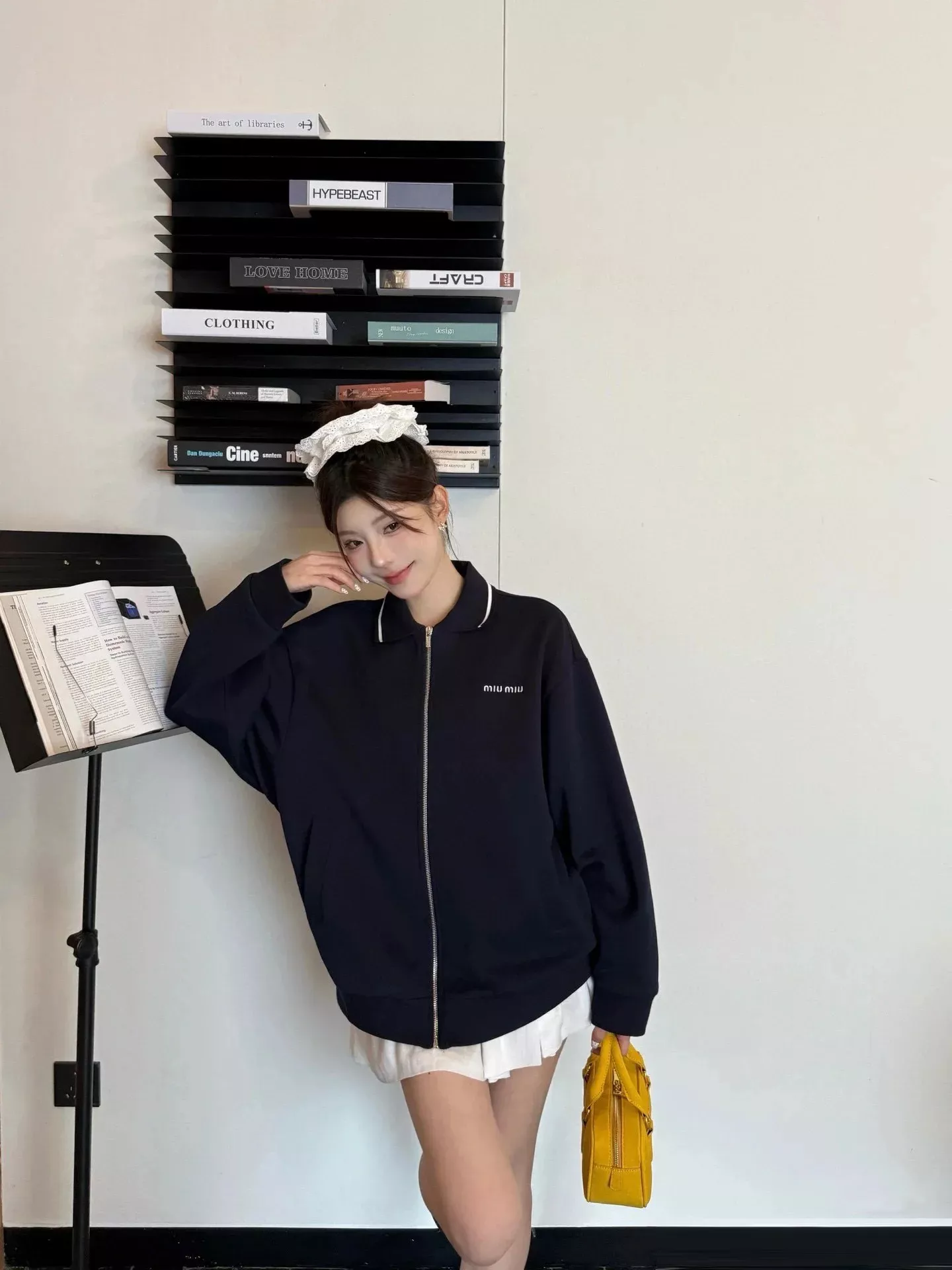 미우미우 로고 자수 카라 집업 재킷 상세 이미지 23