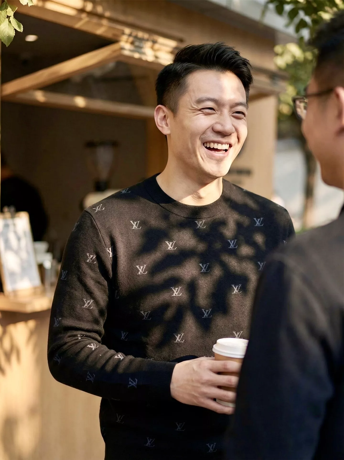 루이비통 올오버 로고 인타르시아 크루넥 울 니트 상세 이미지 24