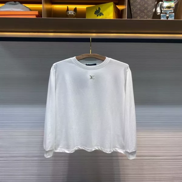 루이비통 화이트 플로킹 로고 스노우 마운틴 그래픽 루즈핏 롱슬리브 티