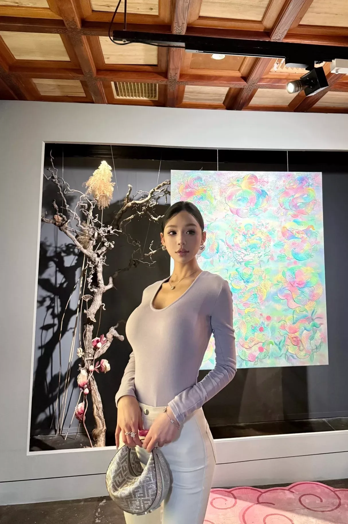 펜디 펜디그래피 미니 스웨이드 크리스탈 FF 패턴 상세 이미지 13