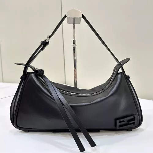 펜디 심플리 카프스킨 지퍼 호보백