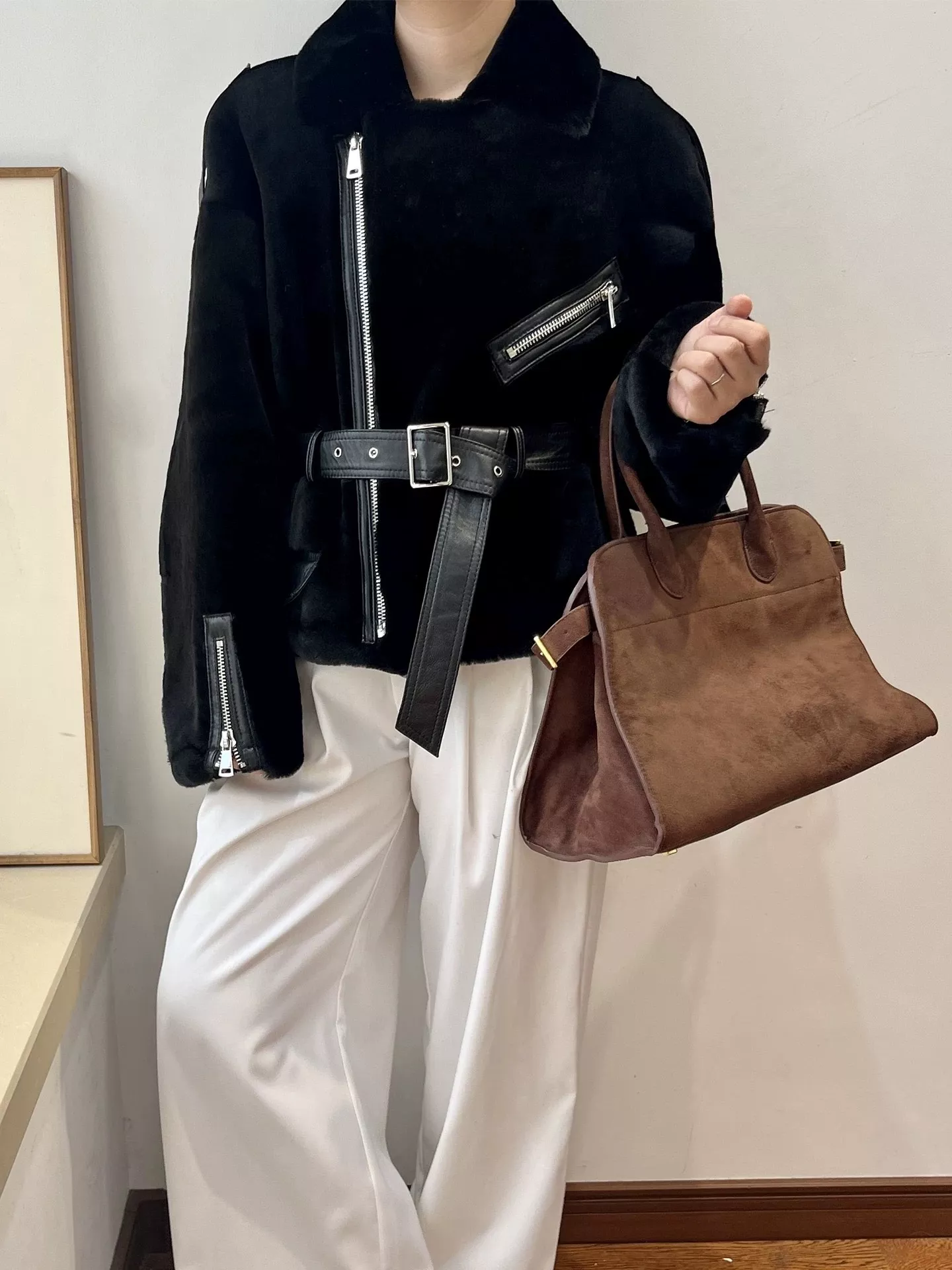 아크네스튜디오 메리노 양모 시어링 벨트 집업 재킷 상세 이미지 23