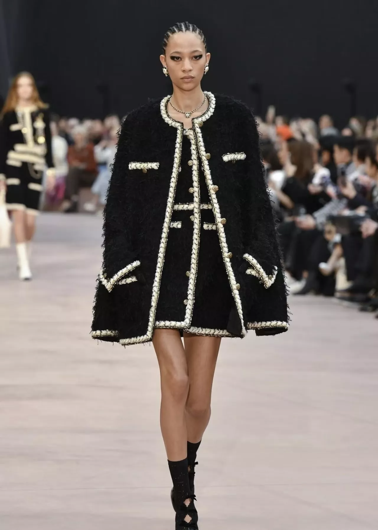 샤넬 트위드 스타일 장모 헤어리 베스트 원피스 상세 이미지 10