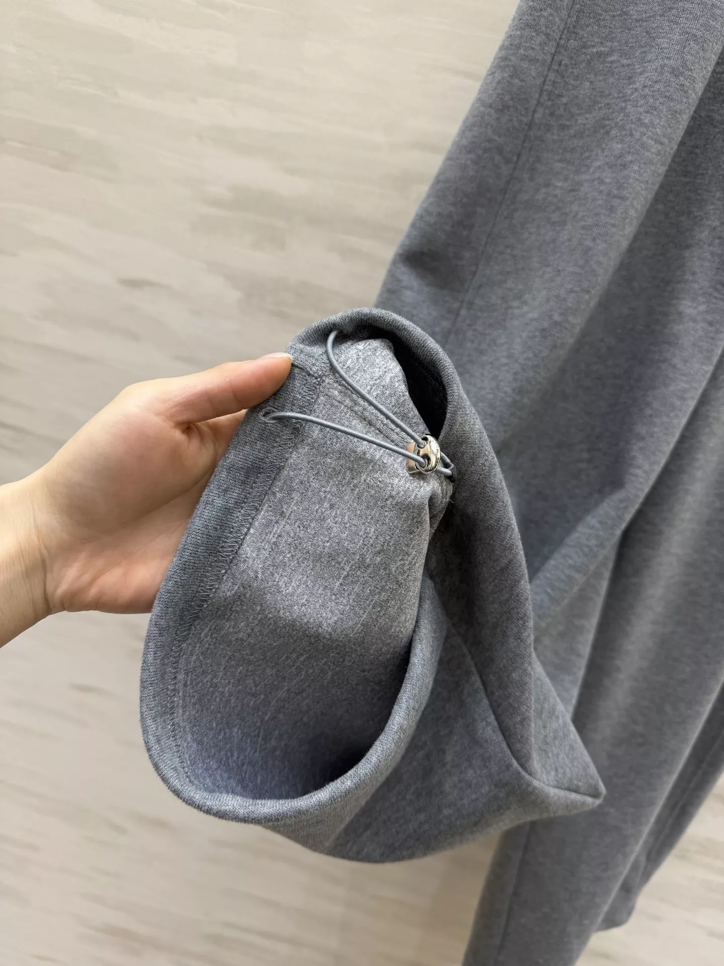 로에베 로고 자수 드로스트링 조거 와이드 팬츠 상세 이미지 36