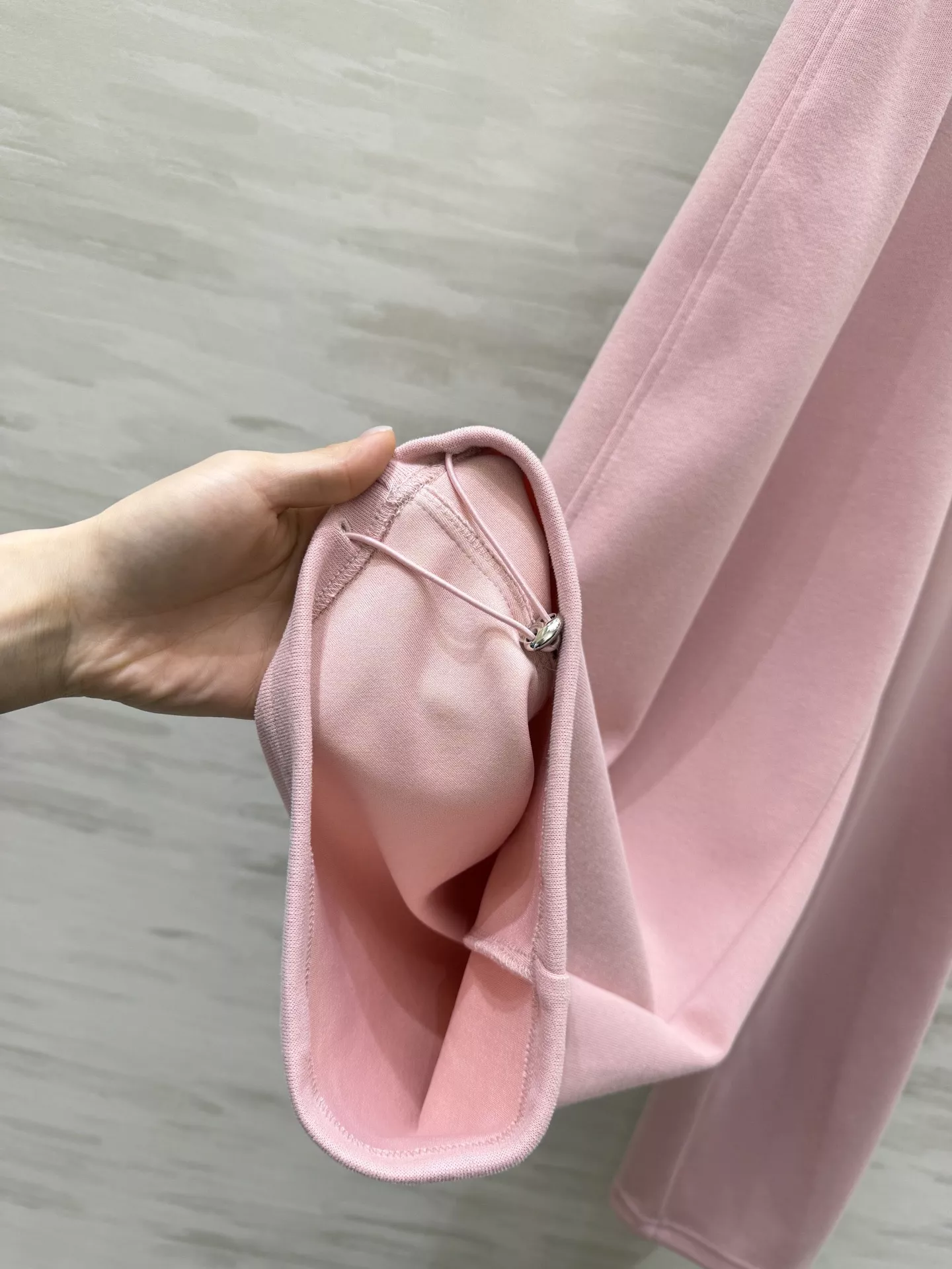 로에베 로고 자수 드로스트링 조거 와이드 팬츠 상세 이미지 21