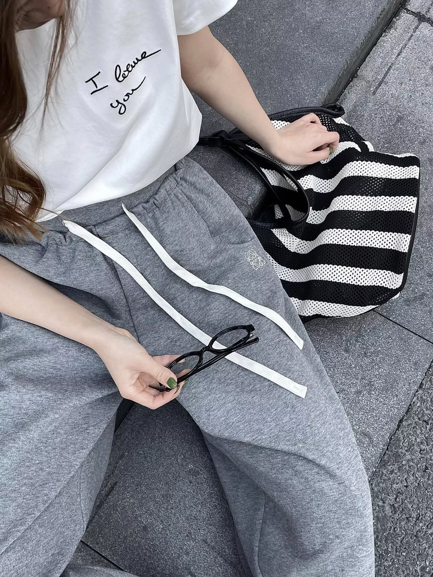 로에베 로고 자수 드로스트링 조거 와이드 팬츠 상세 이미지 43