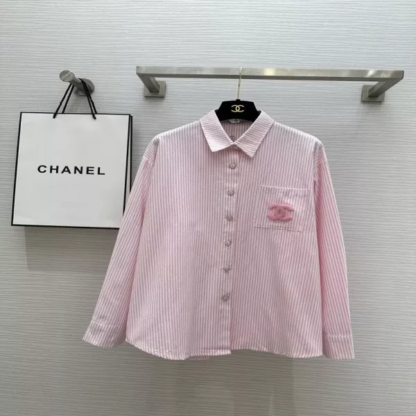 샤넬 핑크 스트라이프 로고 포켓 셔츠