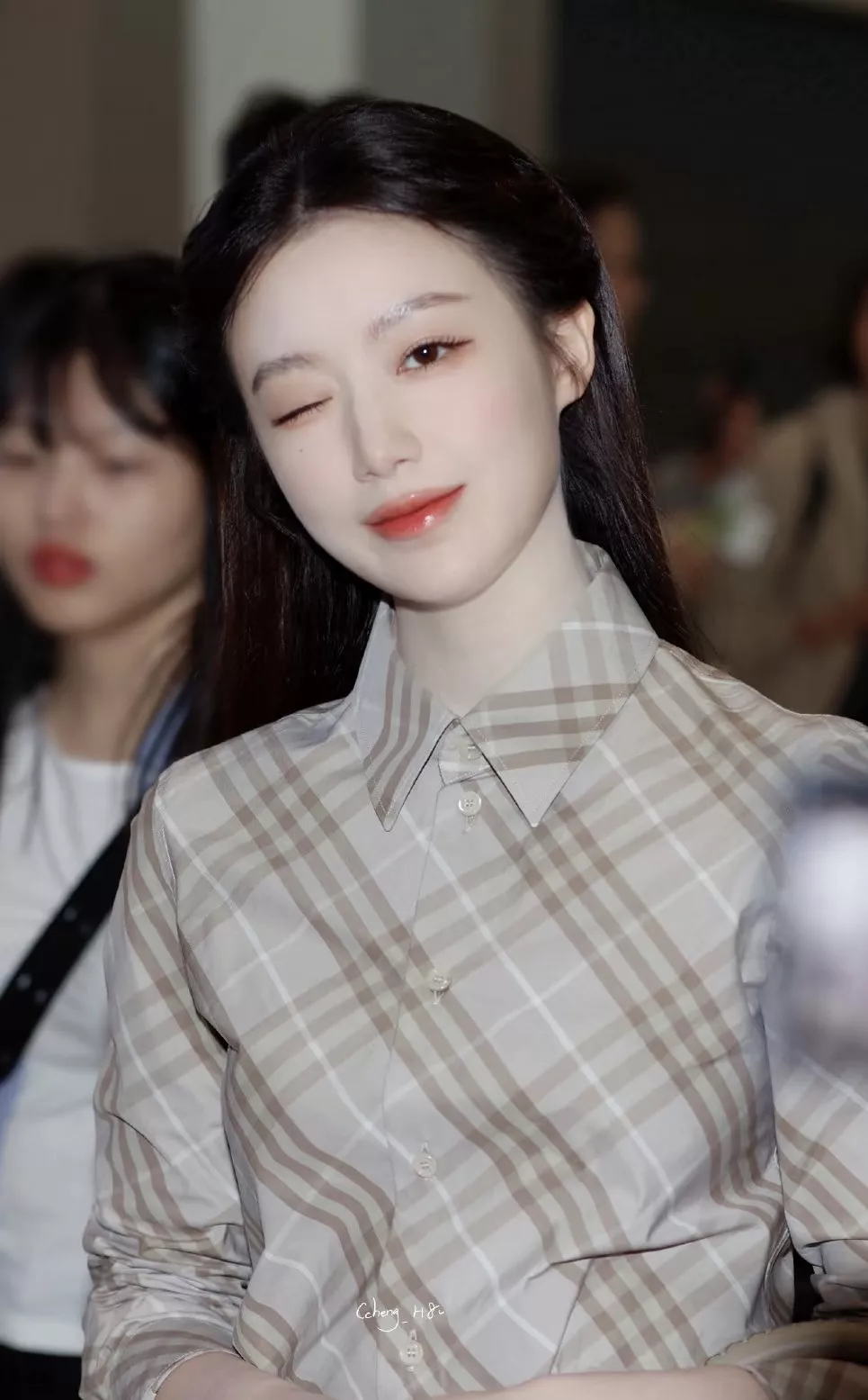 버버리 체크 패턴 클래식 카라 셔츠 상세 이미지 53