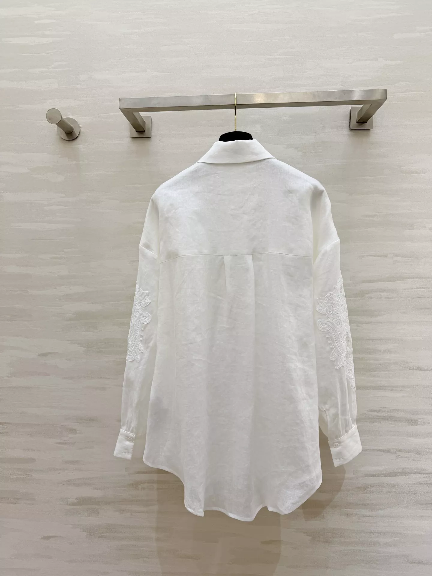 에르마노설비노 화이트 린넨 레이스 자수 카라 셔츠 상세 이미지 6