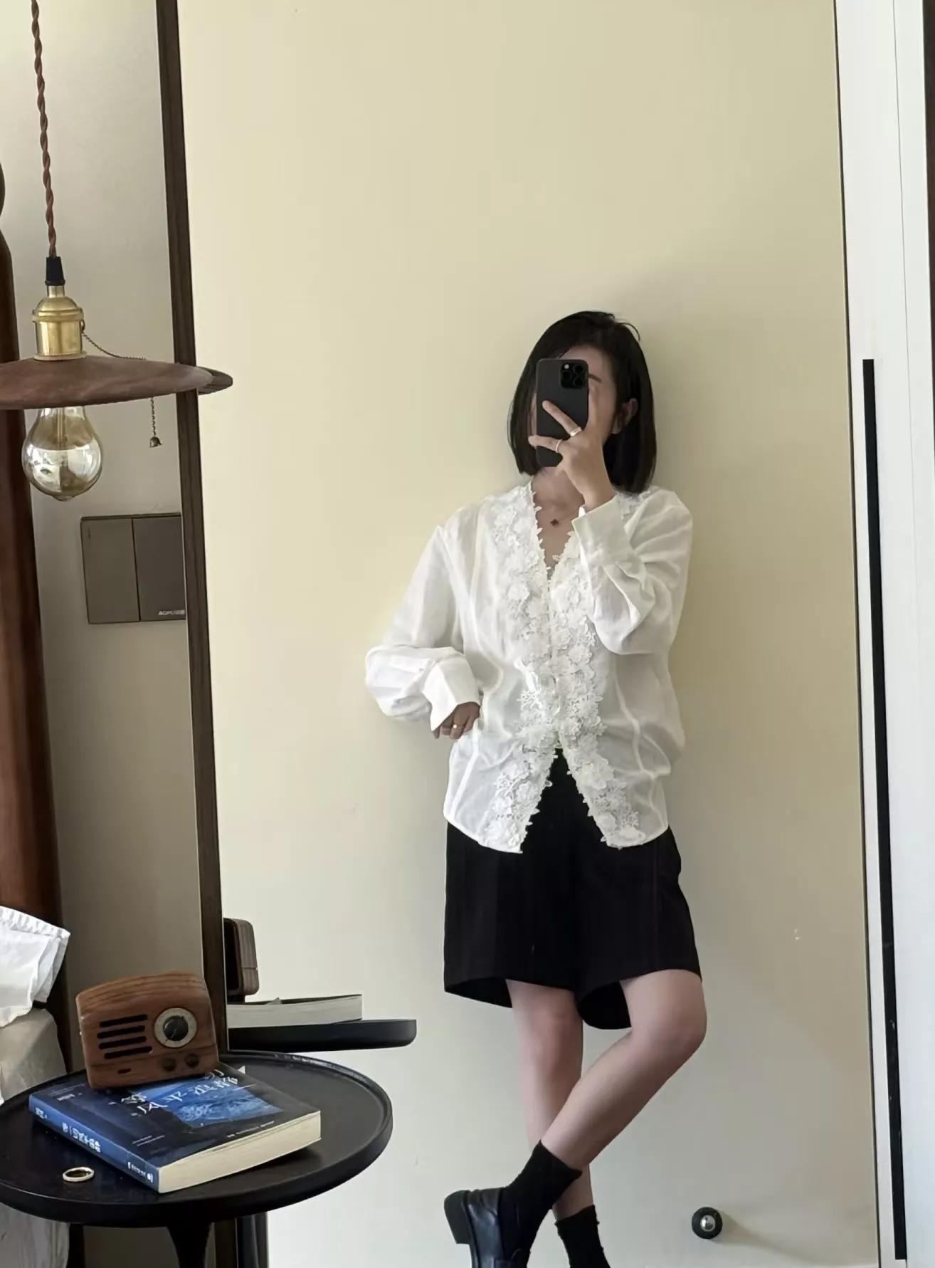 에르마노설비노 린넨 V넥 레이스 블라우스 상세 이미지 15