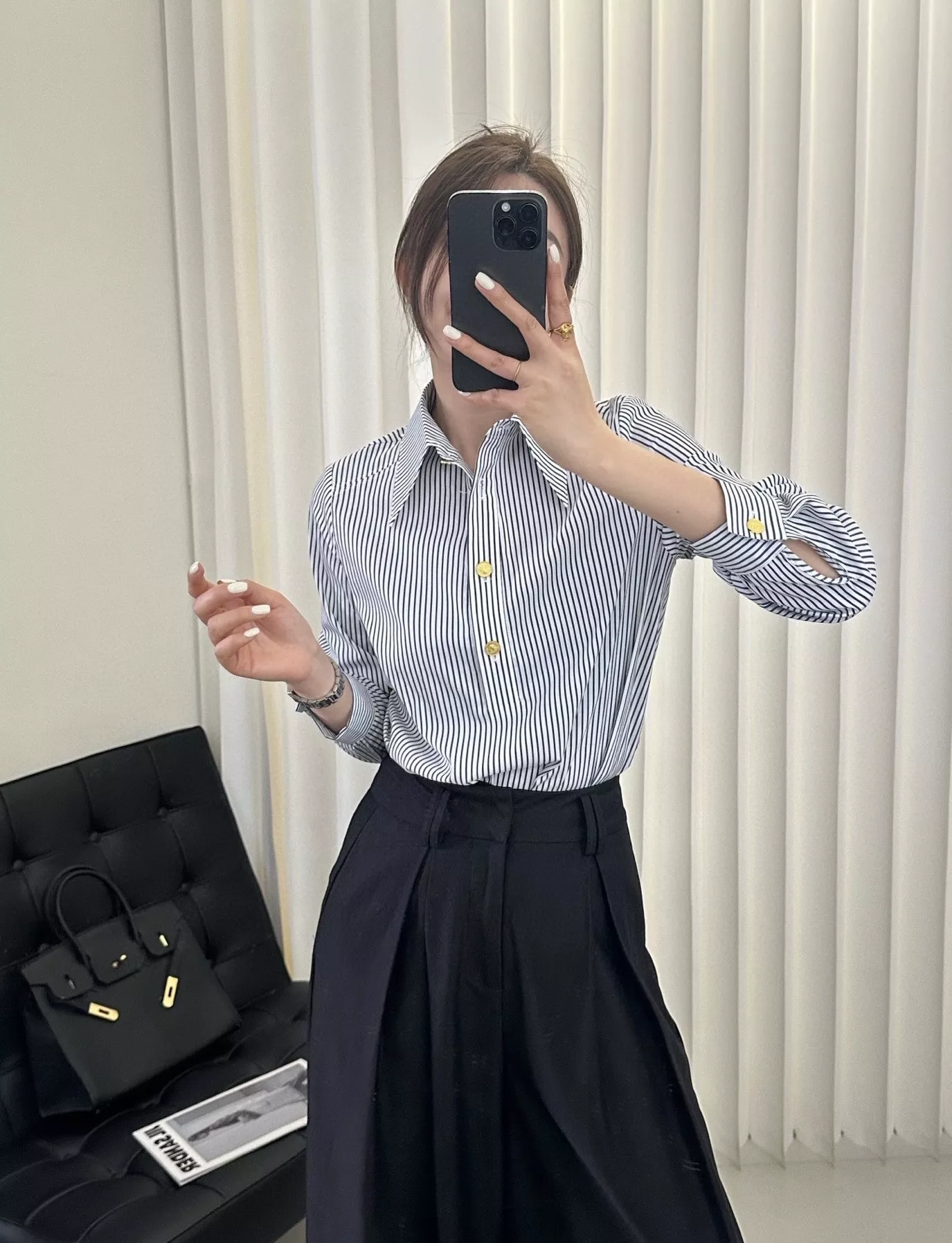 셀린느 금장 버튼 포인트 카라 셔츠 상세 이미지 31
