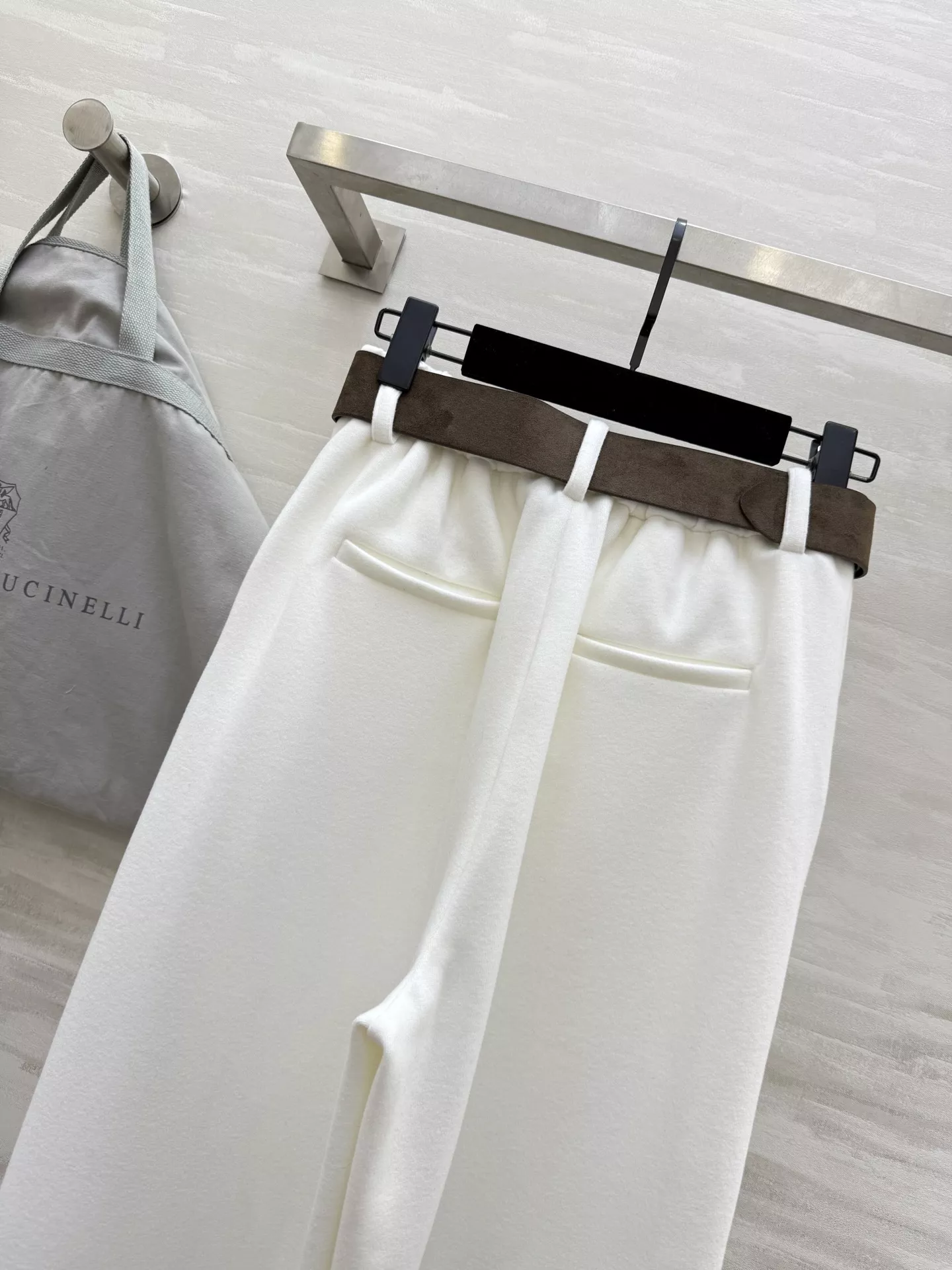 브루넬로쿠치넬리 하이웨스트 스트레이트 와이드 팬츠 상세 이미지 7