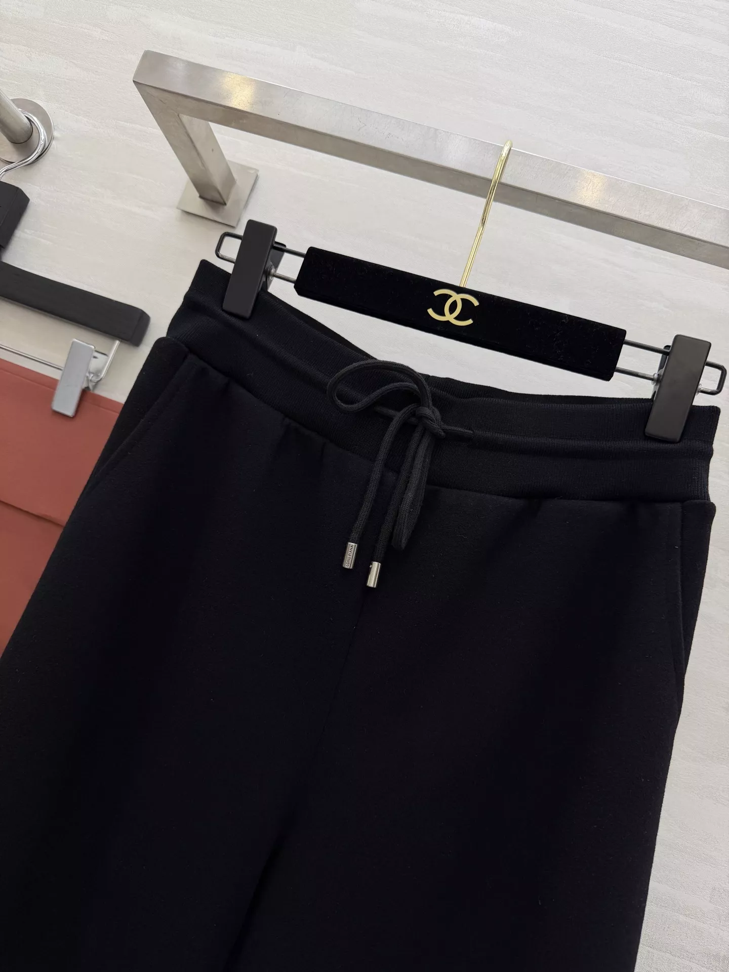 로로피아나 봄여름 드로스트링 스트레이트 팬츠 상세 이미지 21