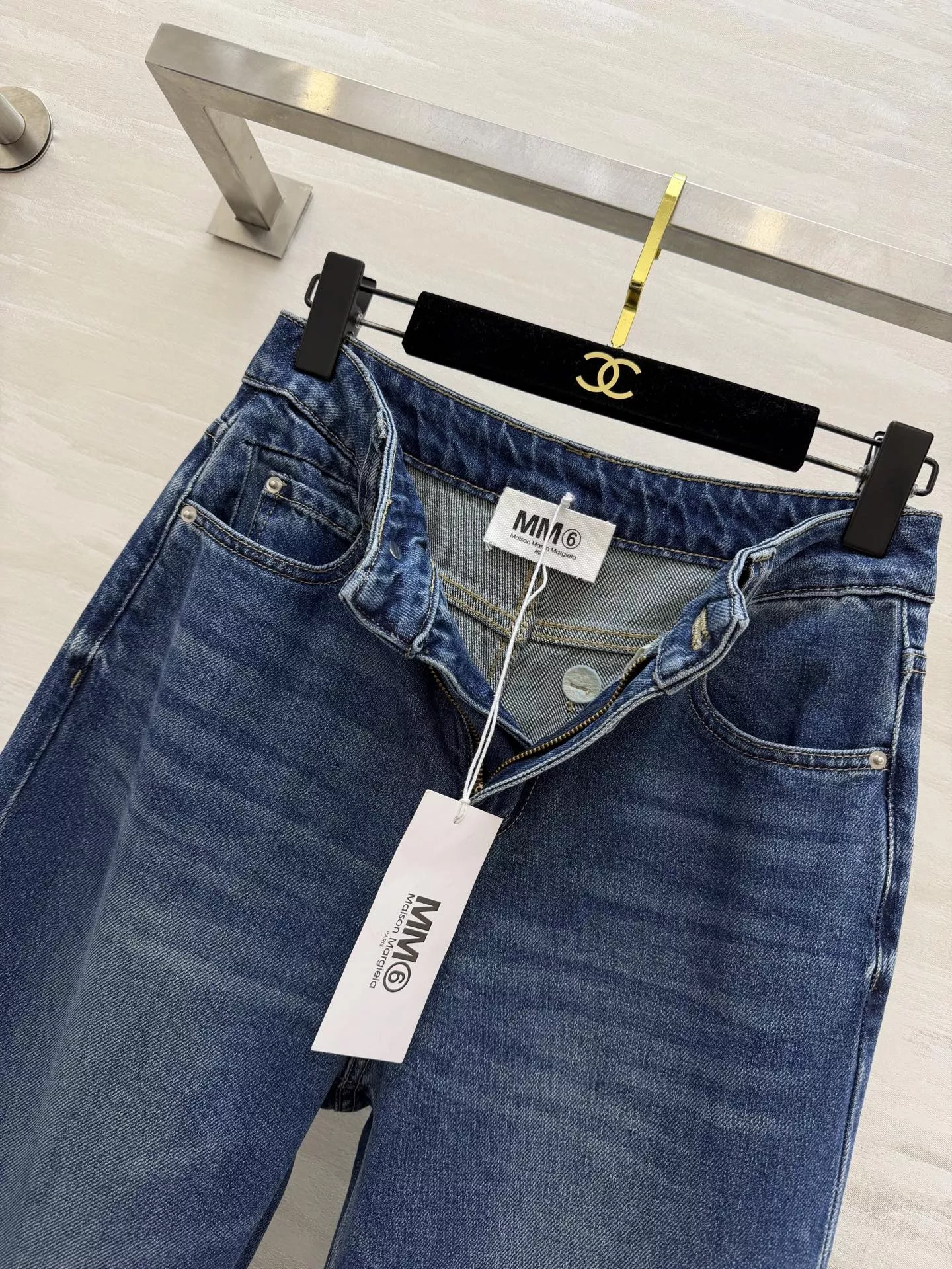 메종마르지엘라 MM6 26시즌 직통 데님 팬츠 상세 이미지 8