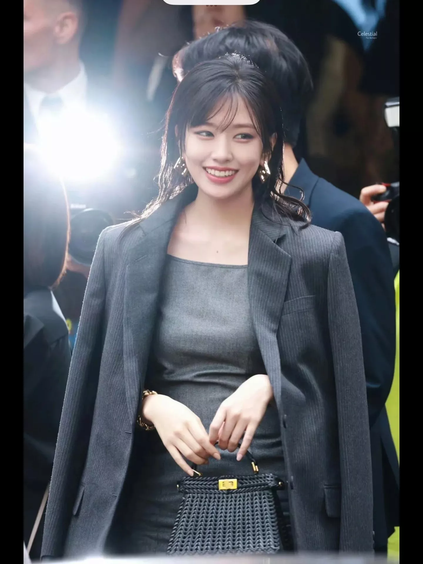 펜디 피카부 아이씨유 풀레더 위빙 토트백 상세 이미지 27