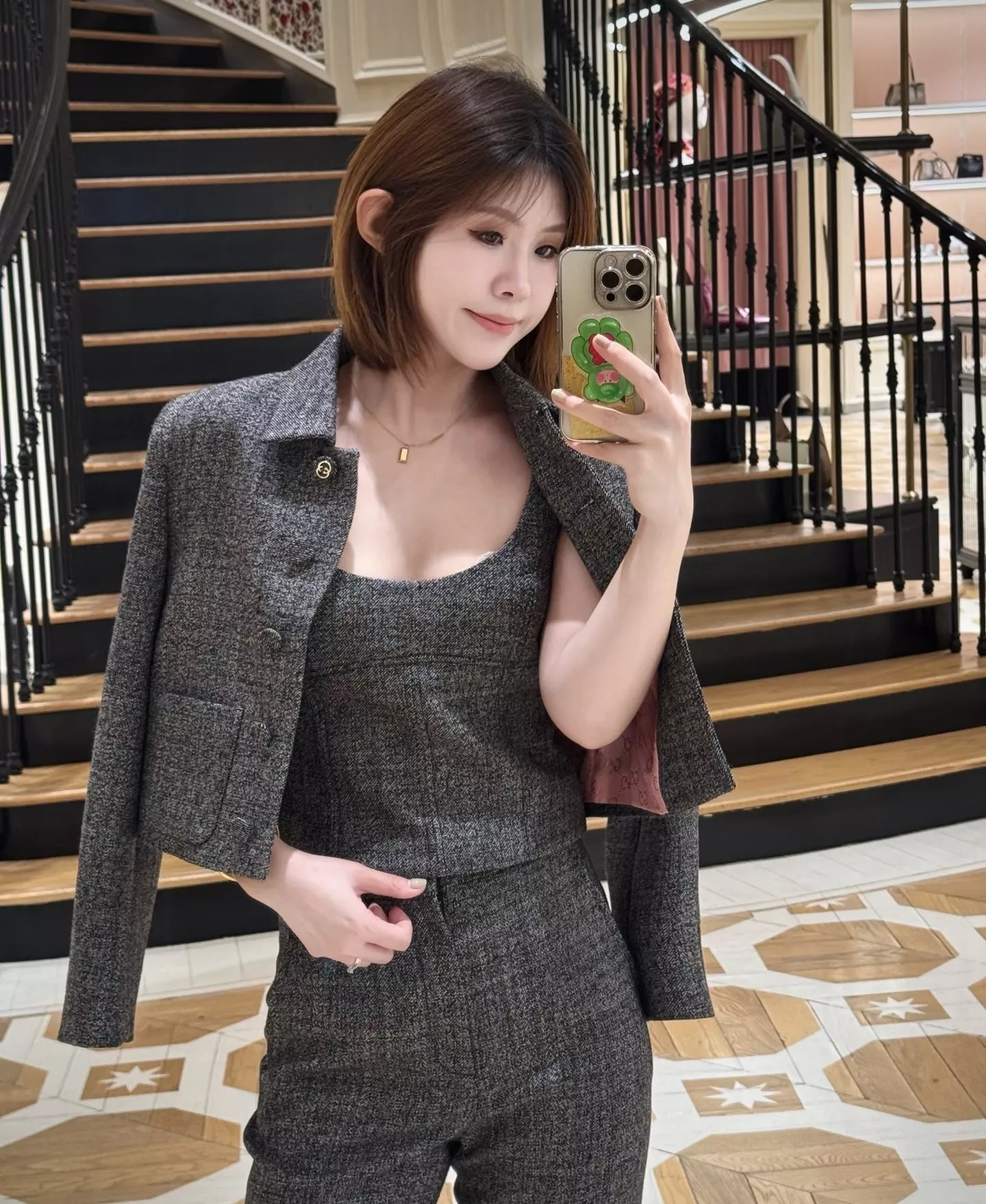 구찌 그레이 숏 기장 테일러드 울 블렌드 재킷 상세 이미지 13