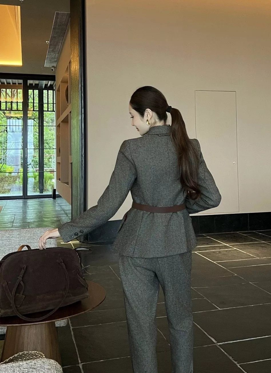 브루넬로쿠치넬리 울 혼방 헤링본 벨트 싱글 재킷 상세 이미지 15