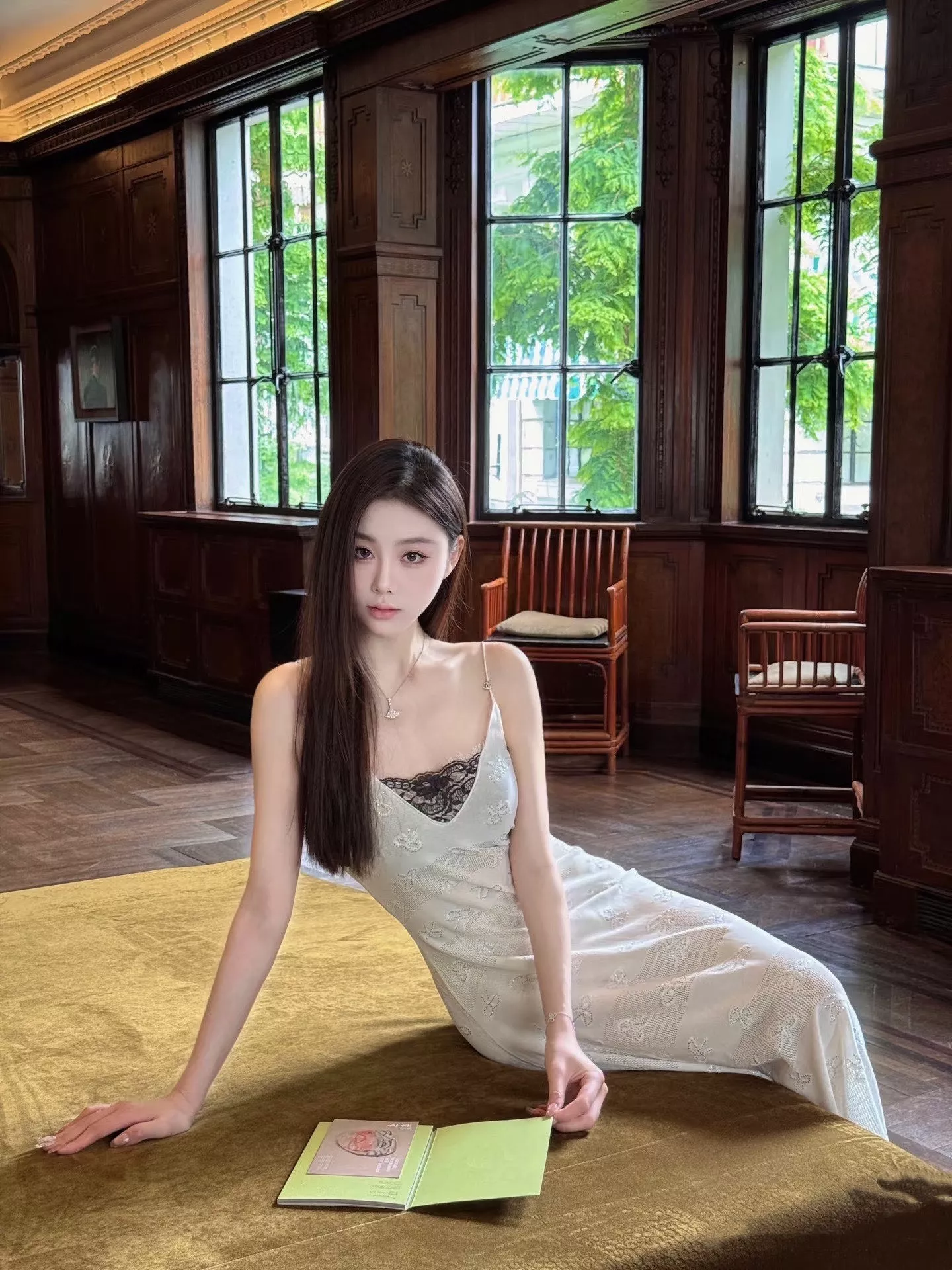 샤넬 스톤장식 리본 자카드 자수 레이스 슬립 원피스 상세 이미지 13