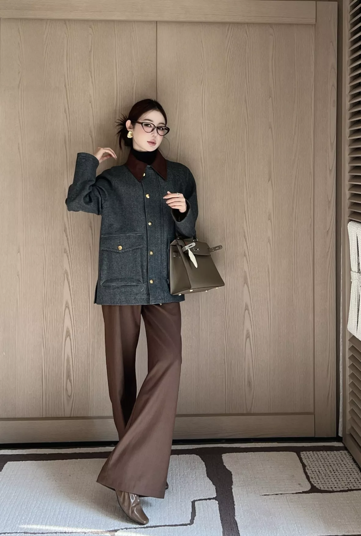 셀린느 스웨이드 배색 카라 버튼 재킷 상세 이미지 12