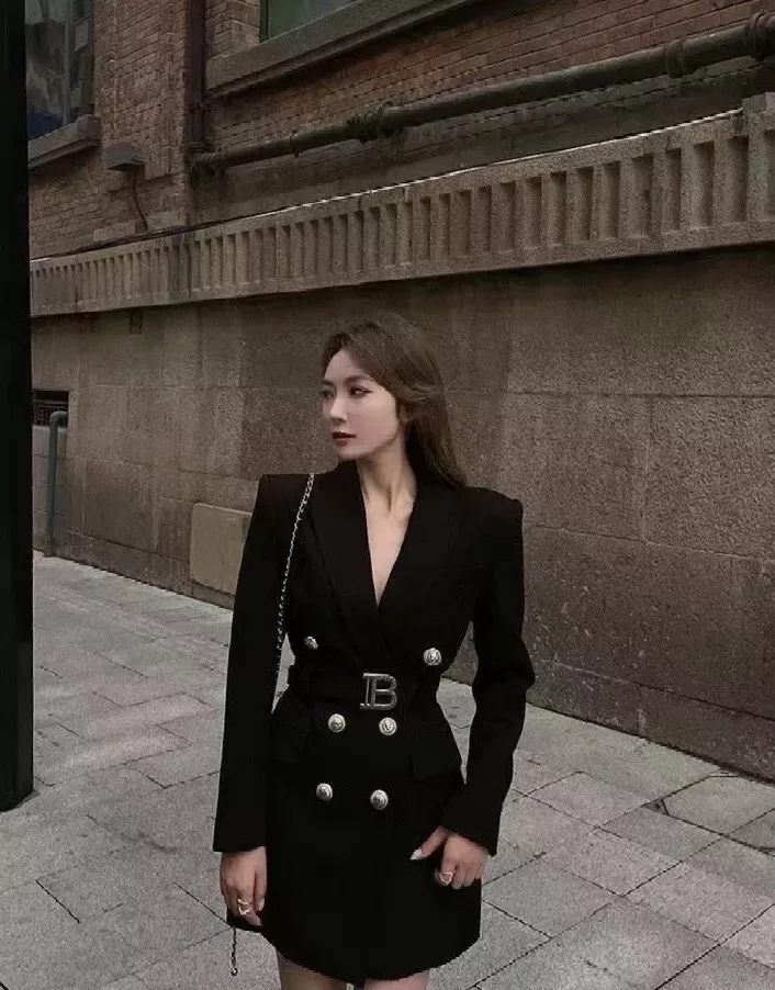 발망 더블 브레스티드 테일러드 수트 원피스 상세 이미지 32