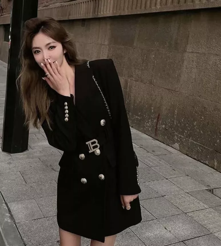 발망 더블 브레스티드 테일러드 수트 원피스 상세 이미지 35