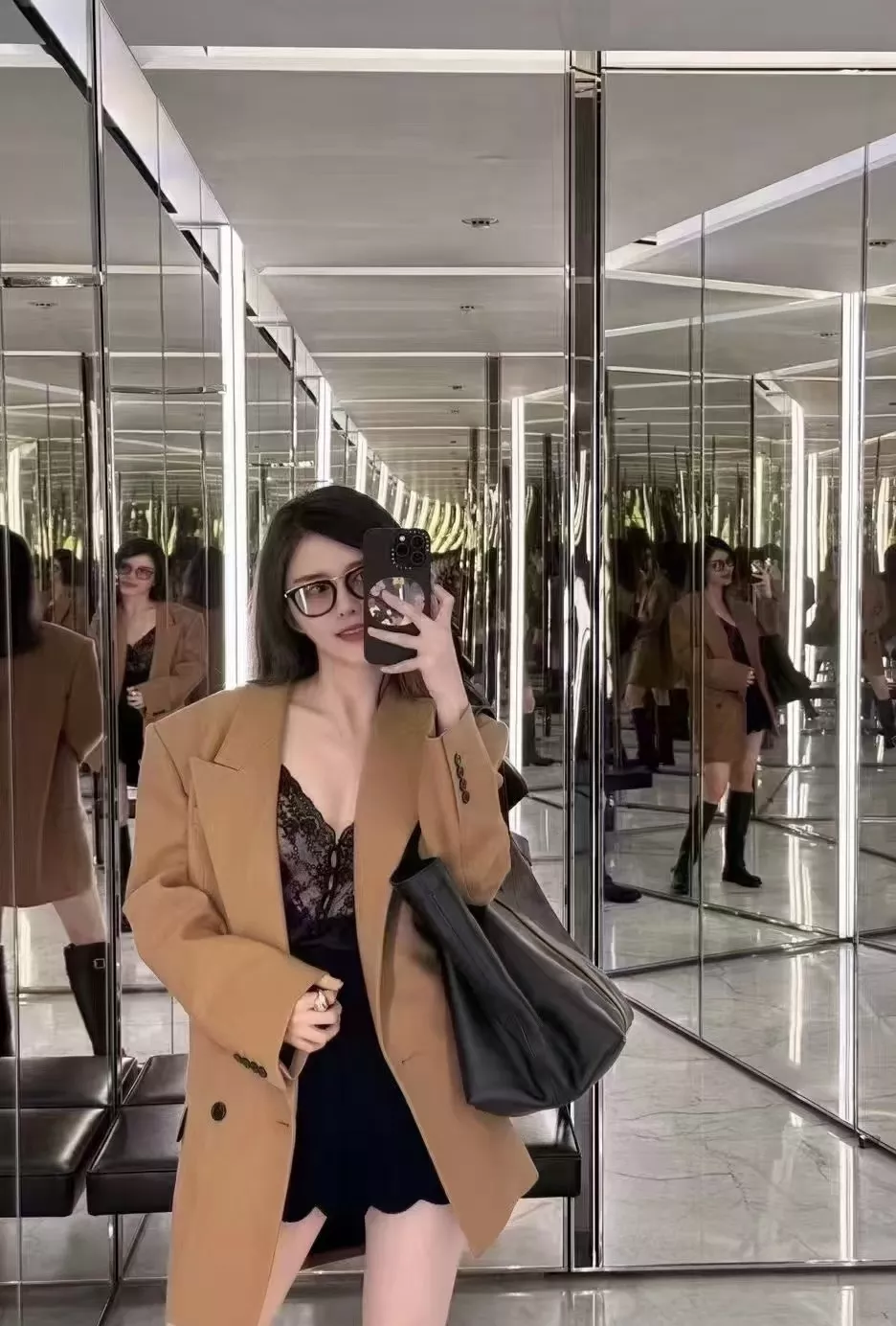 생로랑 와이드 숄더 오버핏 더블 브레스티드 블레이저 상세 이미지 14
