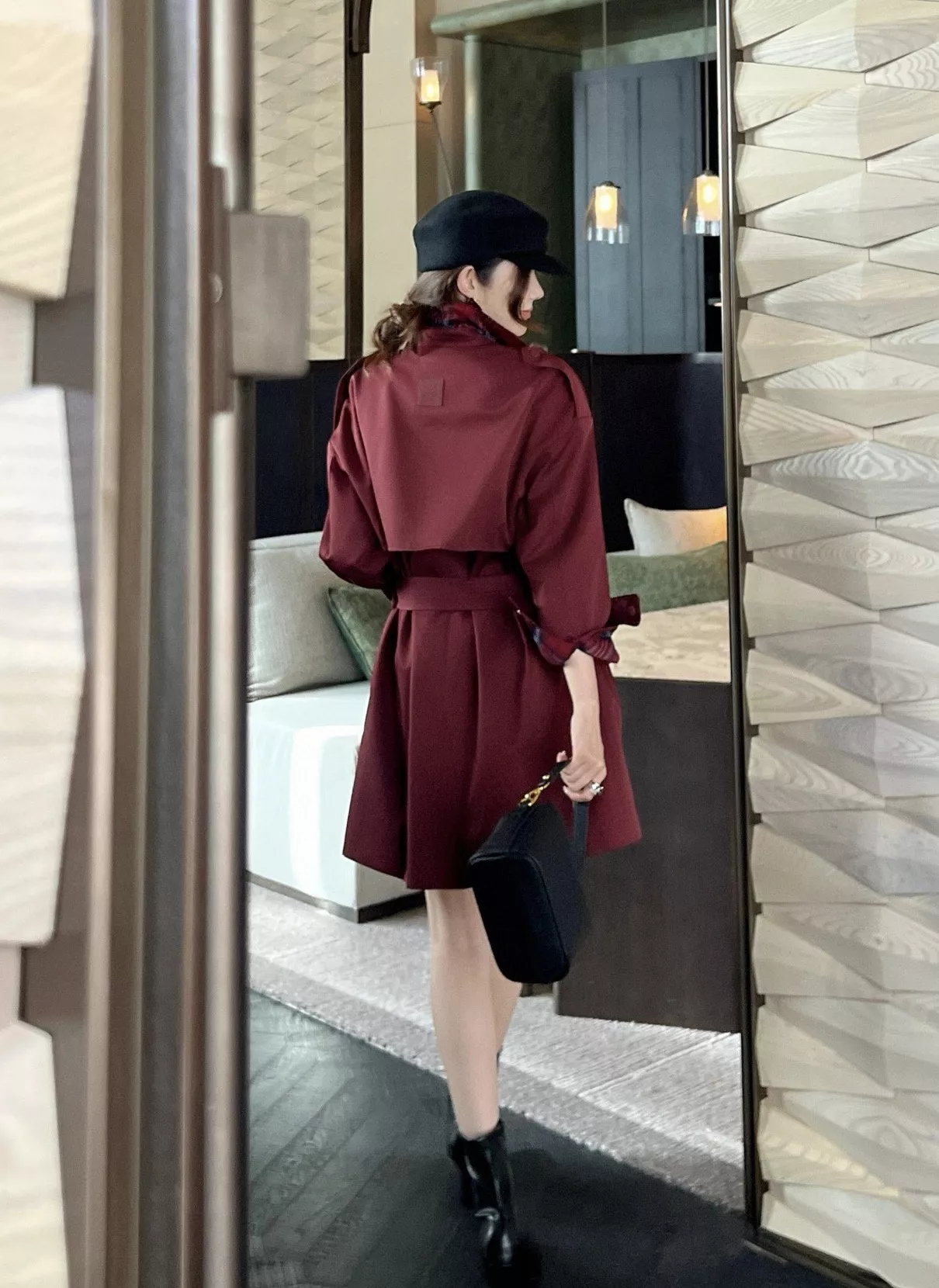 로에베 미니멀 트렌치 스타일 벨트 코트 상세 이미지 36