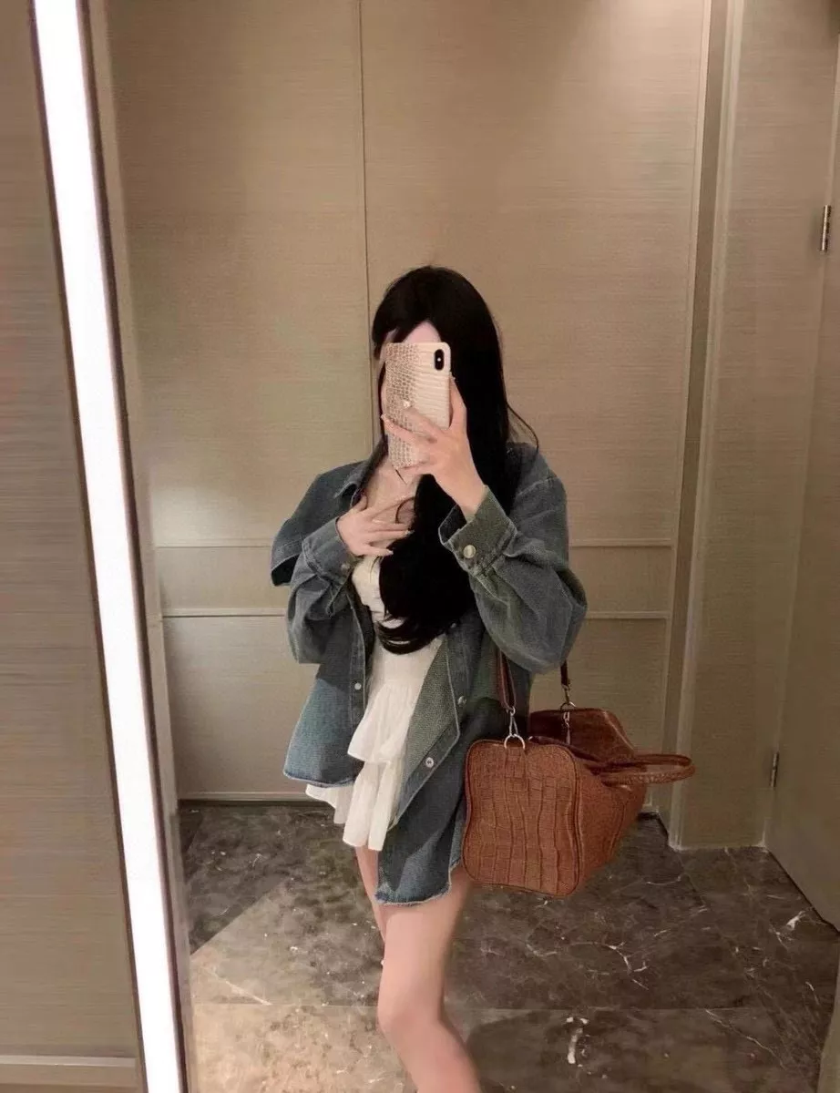샤넬 워싱 데님 큐빅 로고 셔츠 상세 이미지 11