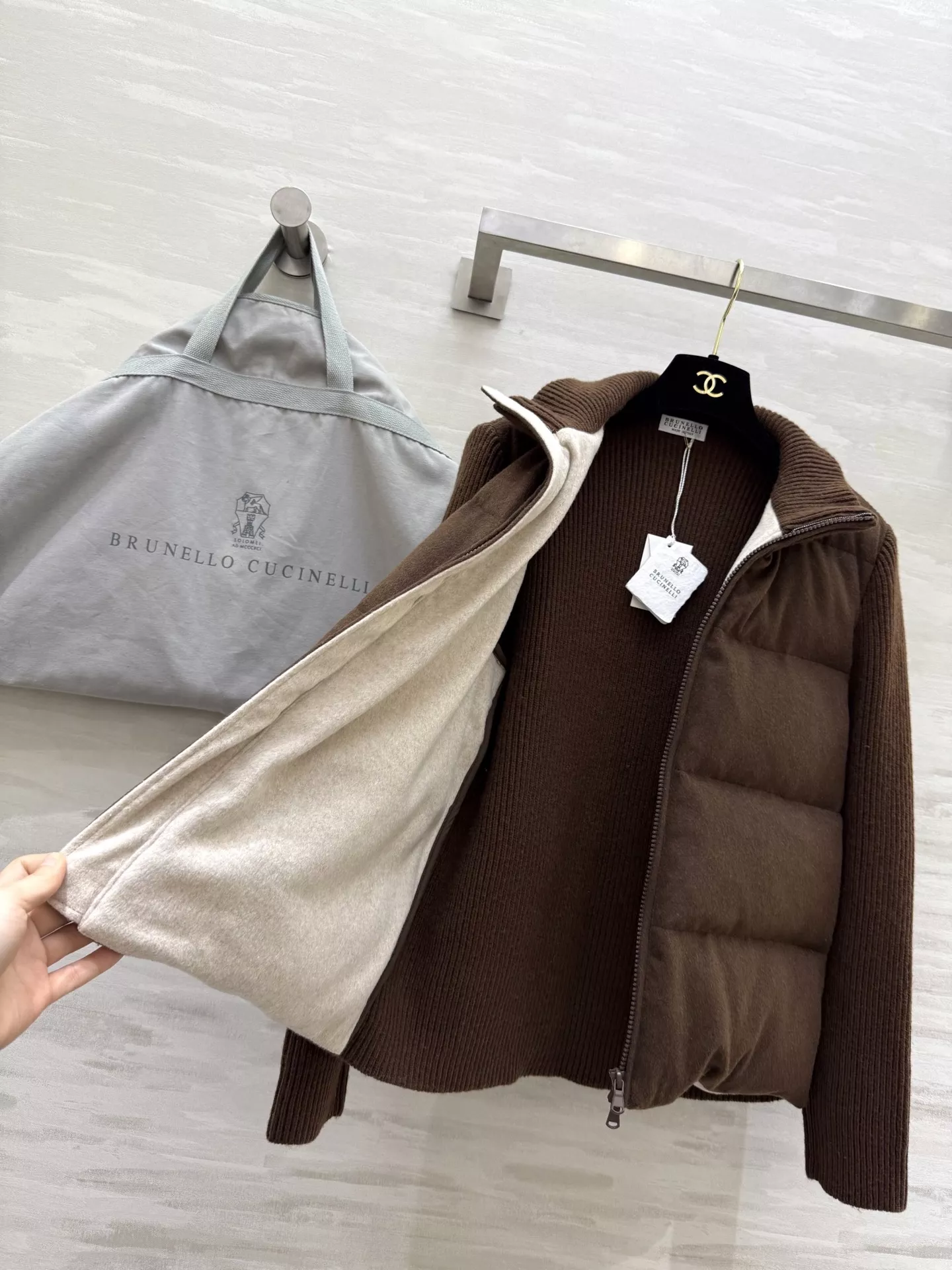 브루넬로쿠치넬리 울 소재 구스다운 패딩 집업 재킷 상세 이미지 27