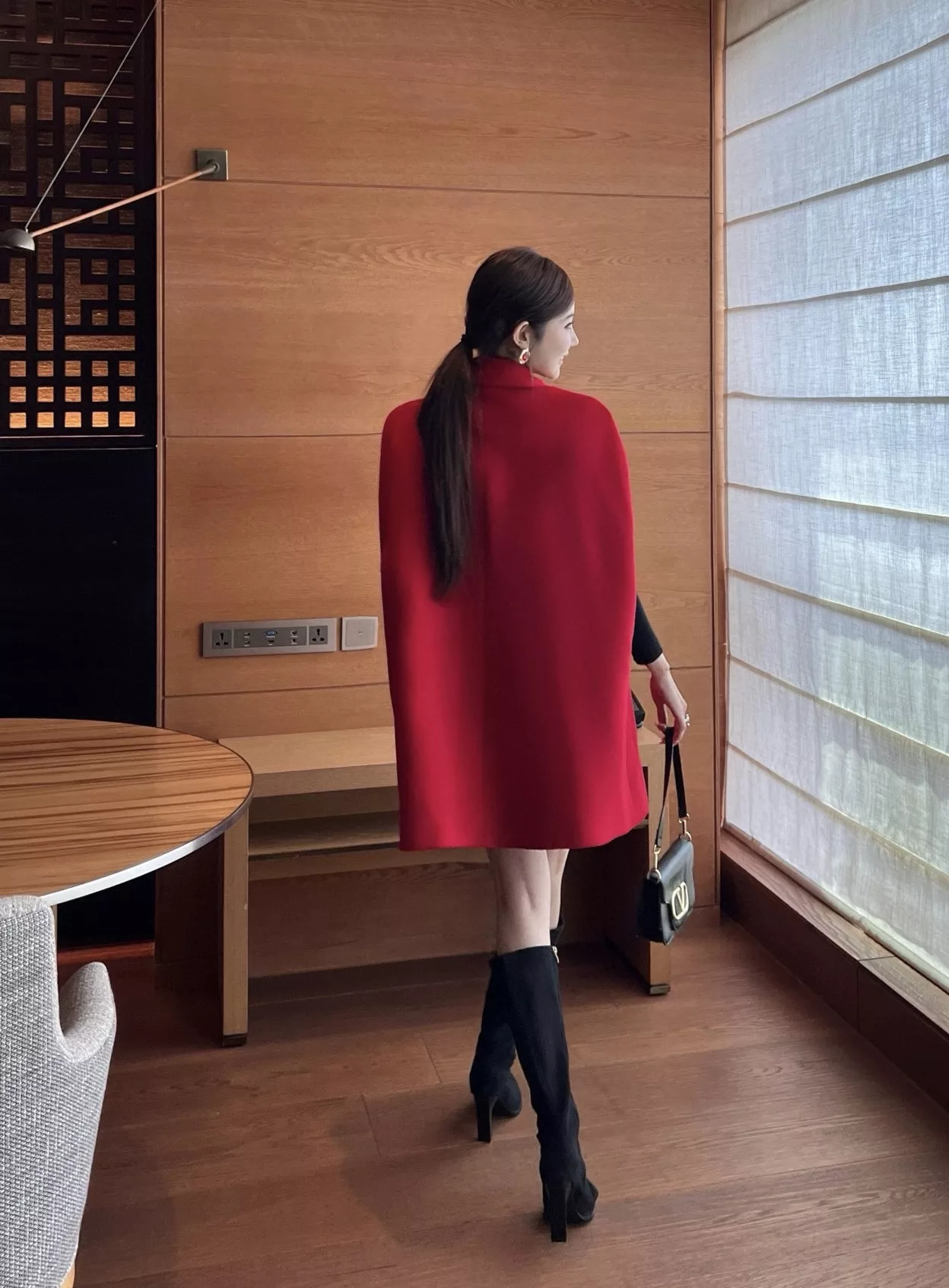 발렌티노 울 케이프 스타일 더블 포켓 코트 상세 이미지 17