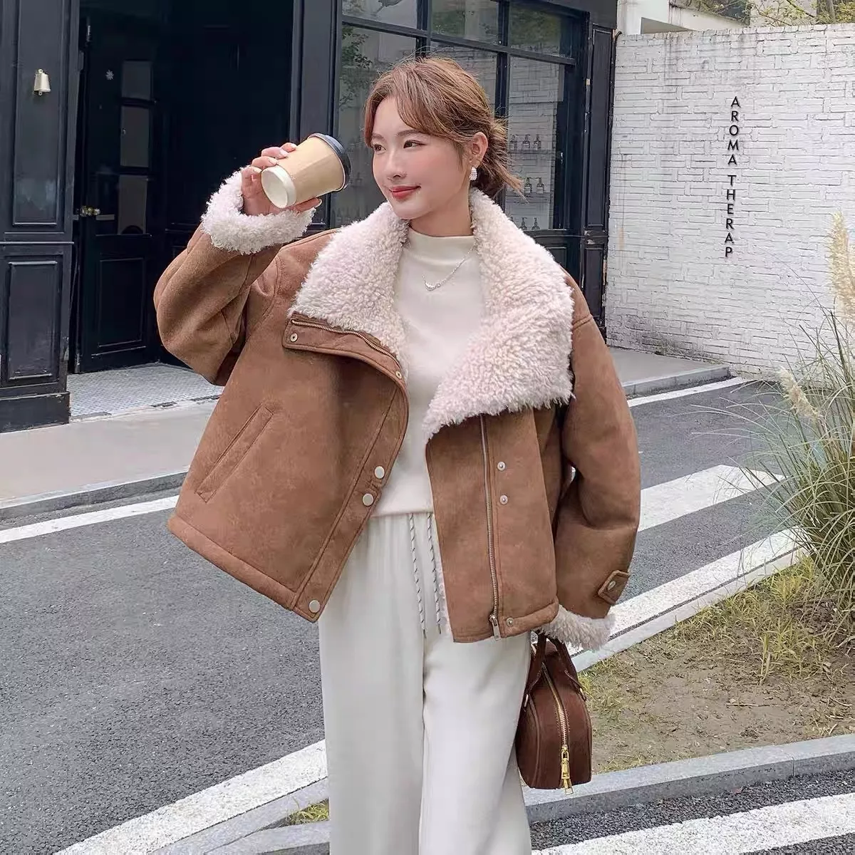 브루넬로쿠치넬리 양모 양가죽 무스탕 스타일 보아 칼라 재킷 상세 이미지 11