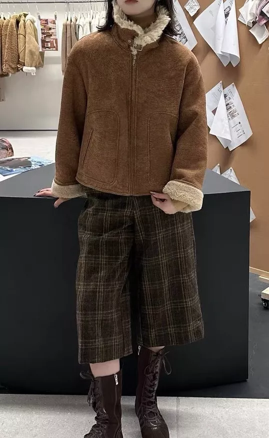 브루넬로쿠치넬리 양모 카라 스웨이드 무스탕 재킷 상세 이미지 31