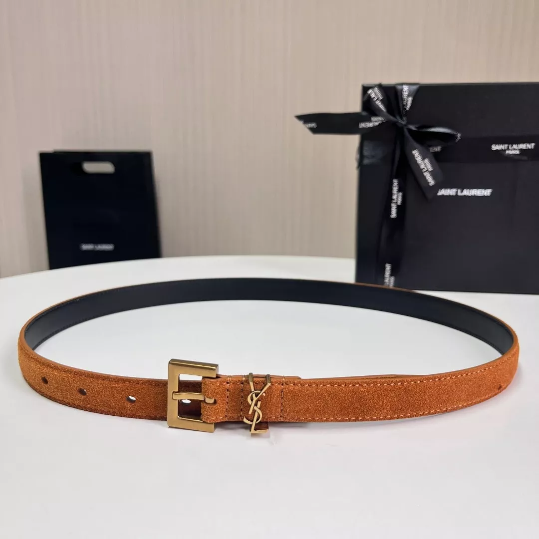 입생로랑 YSL 로고 스웨이드 벨트 상세 이미지 1