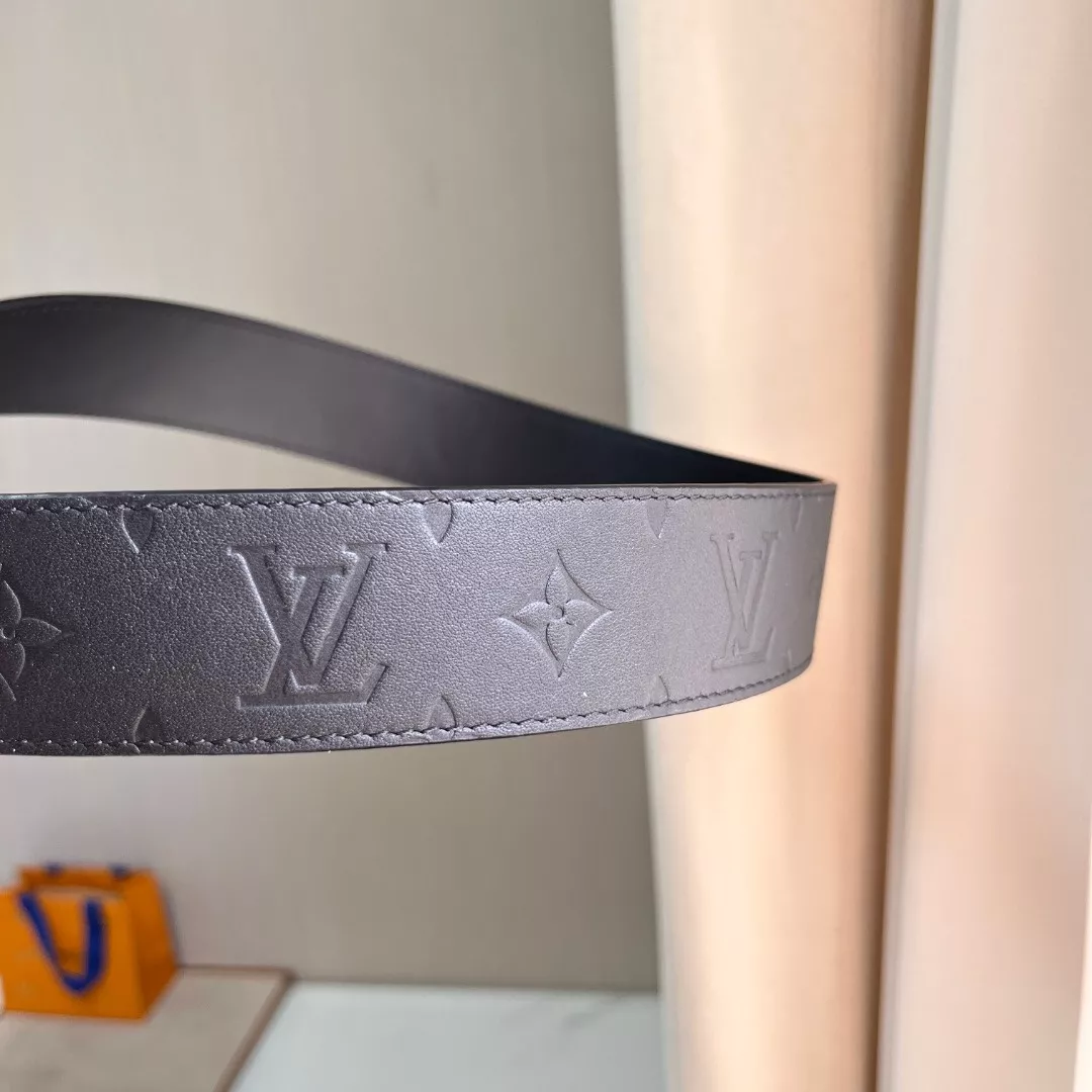 루이비통 LV 엠보스드 레더 양면 벨트 상세 이미지 6