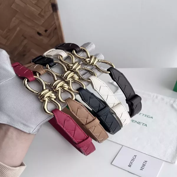 보테가베네타 인트레치오 핸드메이드 매듭 버클 가죽 허리띠