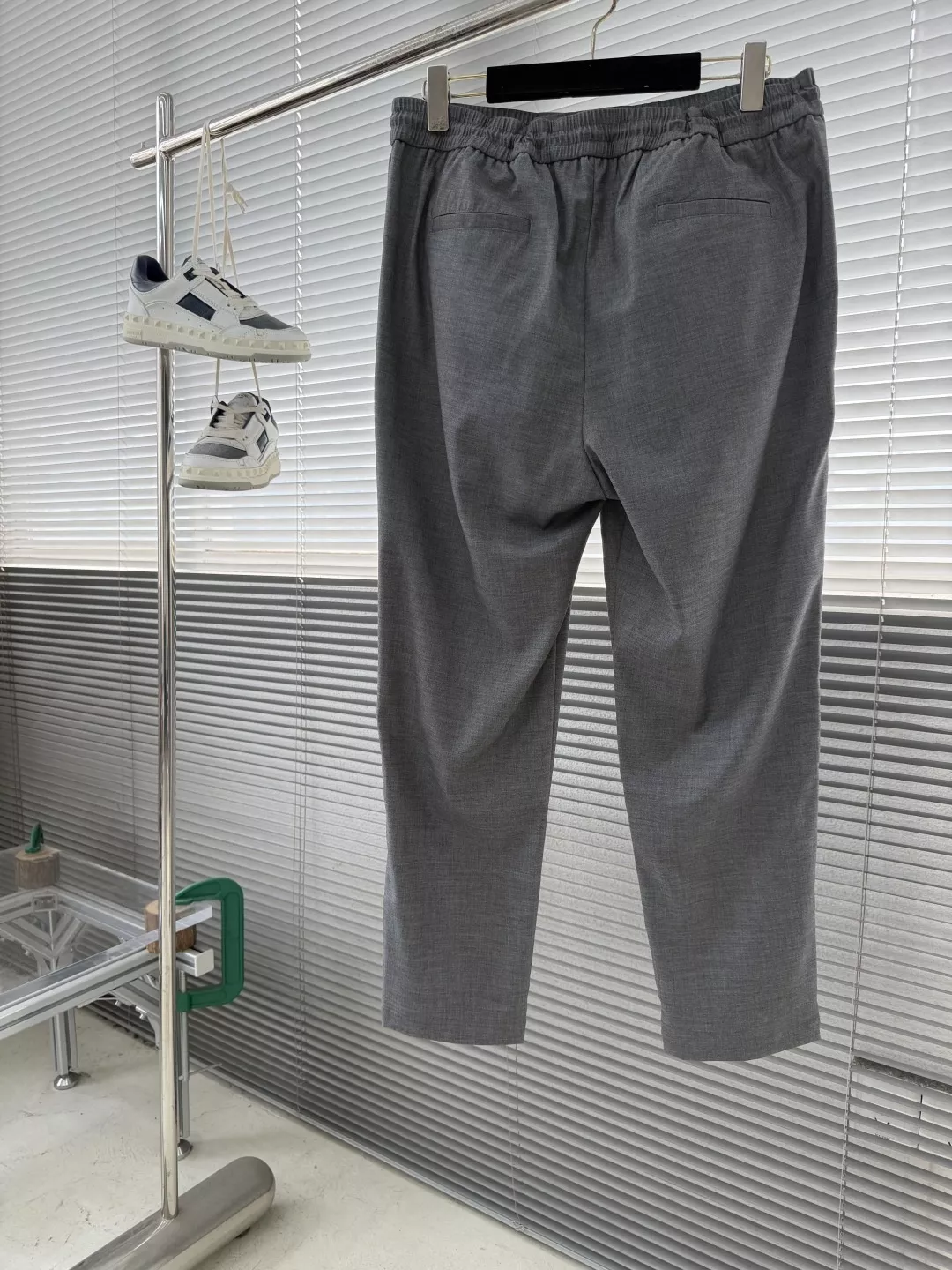 브루넬로쿠치넬리 BC 드로스트링 울 캐주얼 팬츠 상세 이미지 2