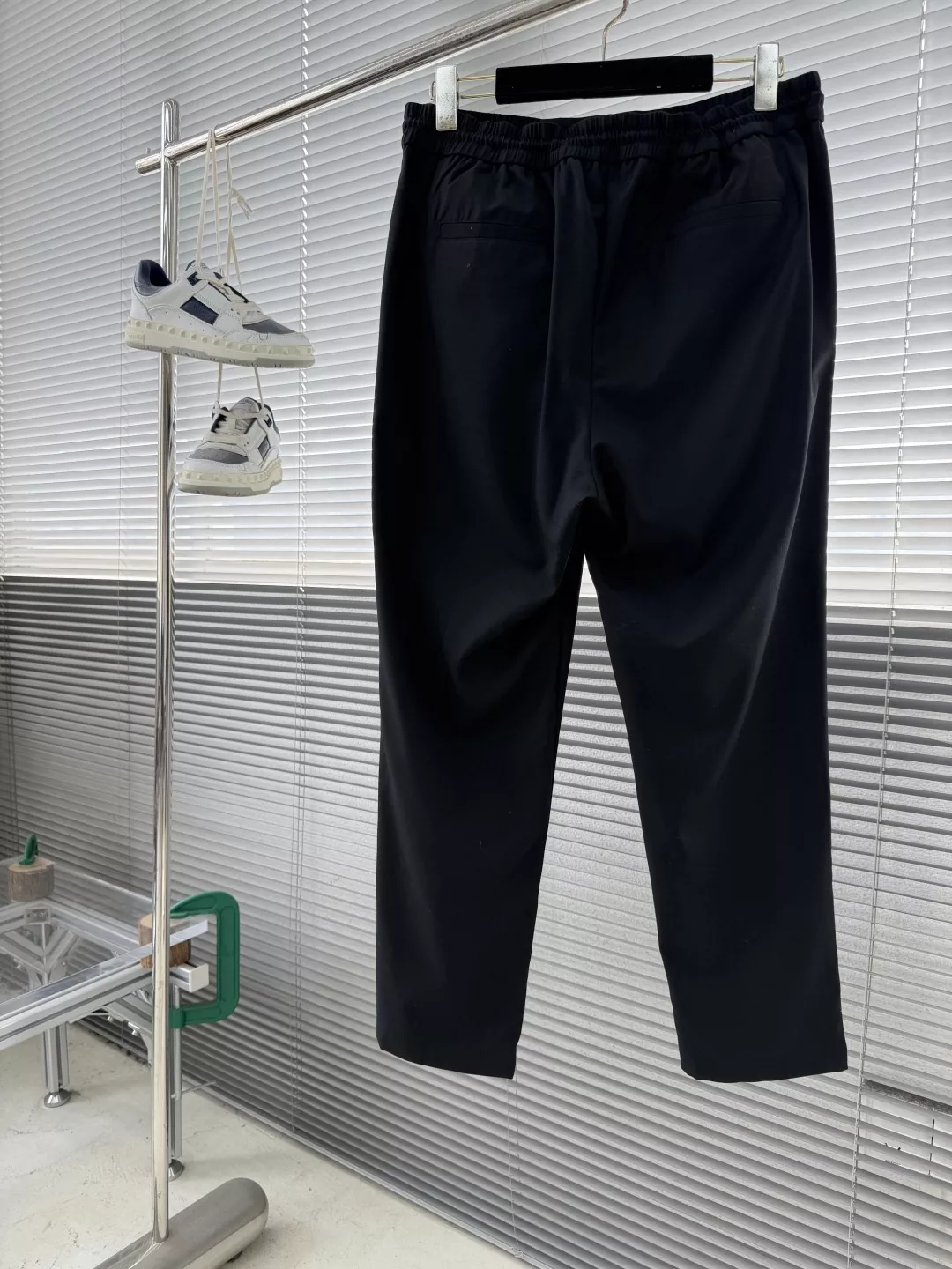 브루넬로쿠치넬리 BC 로고 금속 팁 드로스트링 울 캐쥬얼 팬츠 상세 이미지 2